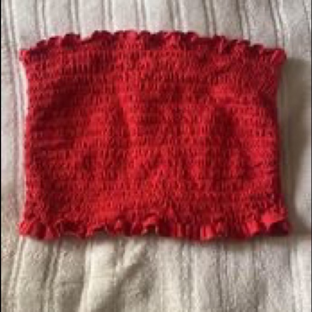 Bando ruffled red top